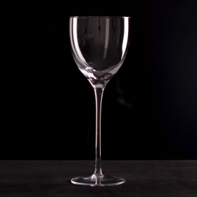 kieliszek-wino-białe-marlene